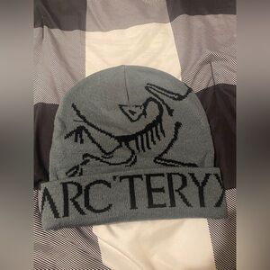 Arc'teryx Charcoal Knit Hat